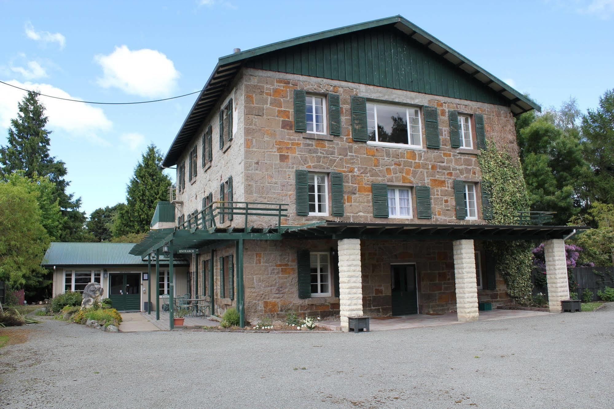 The Mill House Motel Herbert Bagian luar foto
